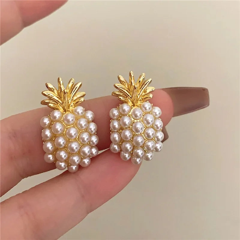 Alloy S925 Silver Needle Minimalist Petite Pearl Pineapple Stud Earrings: Subtle Design with a Cool-Toned Aesthetic