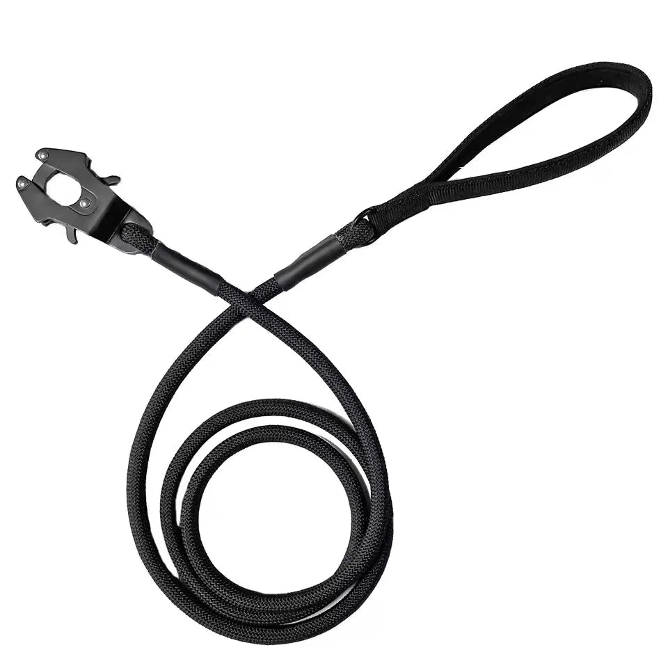 New Luxury Nylon Personalized Reflective Explosion-proof Punch P Rope Dog Leash for Medium/Large Dogs