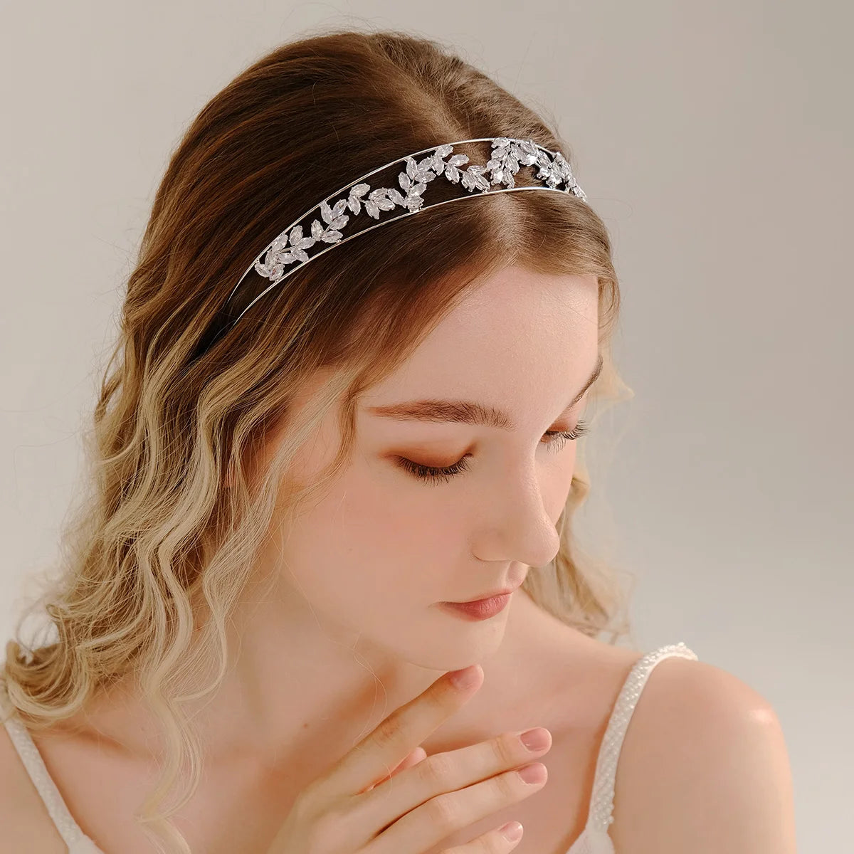 European Zircon Hairband Tiara for Sweetie Girls Headband Hair Band Wedding Hair Decoration Headpiece for Women Bridesmaid