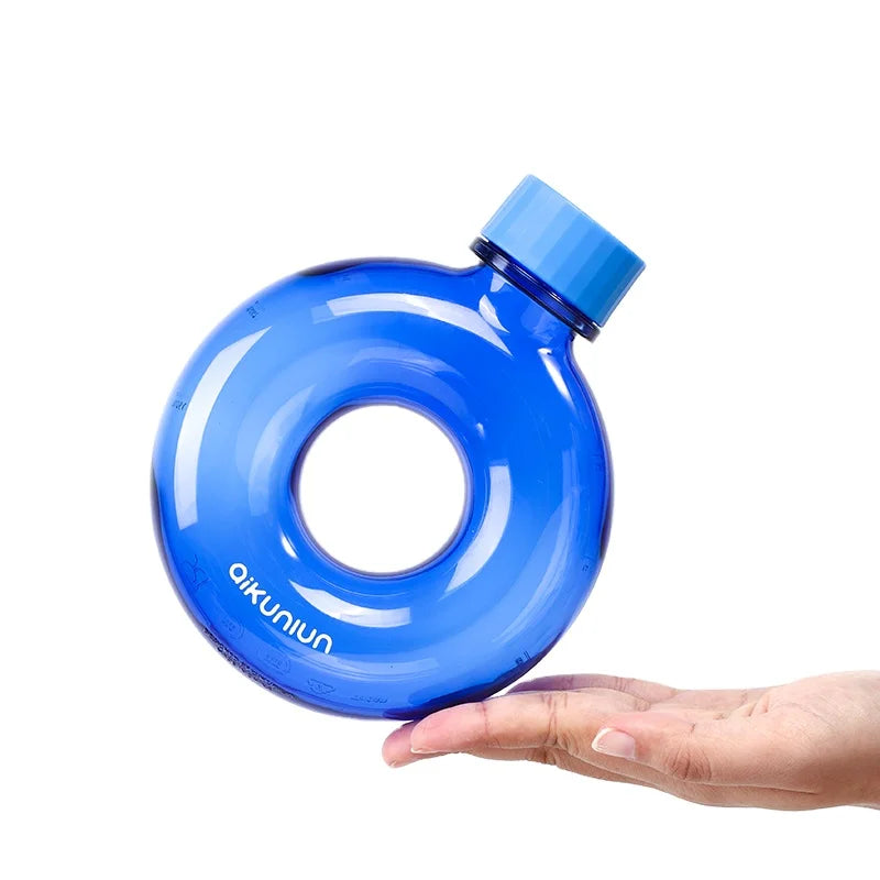 QQ Shape Cute BPA Free Leak Proof Hot Cold Resistant Easy to Carry Travel 1500ml Water Bottle Strap