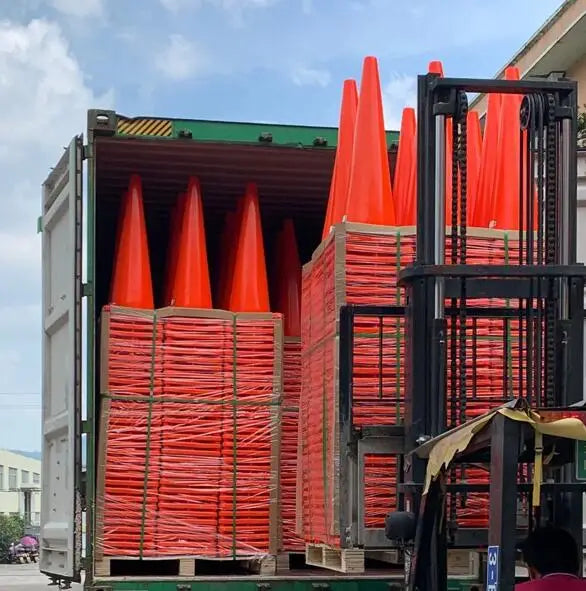 Beijing 18 Years Manufacturer 30/45/70/75/90cm Road Safety Orange Flexible PVC Reflective Traffic Cone
