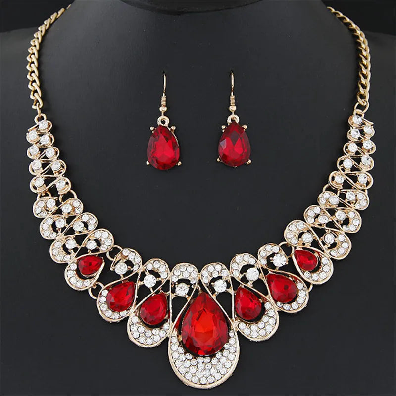 Factory Wholesale Gold Plated Flash Diamond Necklace Earrings Jewelry Set Water Drop Shape for Bridal Wedding Occasions