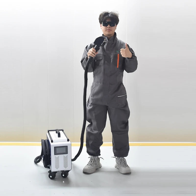 JPT Max Raycus LME Laser Excellent Manufacturer Handheld Portable Fiber Laser Cleaning Machine for Wood Stone Metal Cleaning