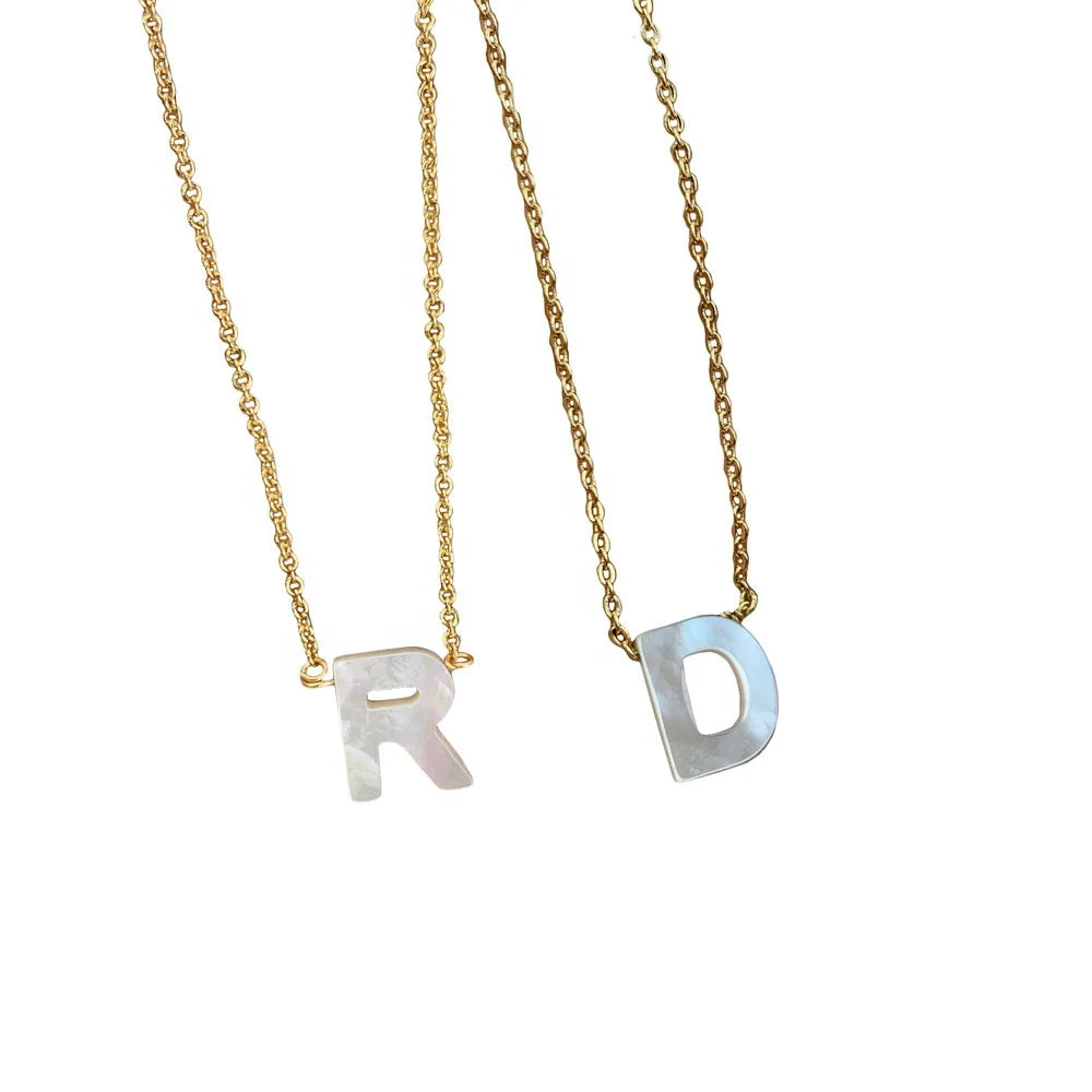 Pearl Shell 26 Letter Pendant Necklace for Women Fashion Diy Jewelry Clavicle Personalized Initial Natural Alloy Letter Chain SN