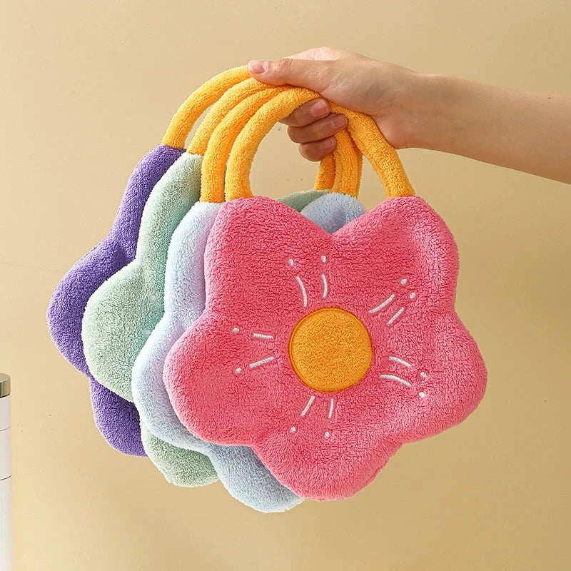 Quick Dry Hand Towels Coral Fleece Handkerchief Kitchen Bathroom Absorbent Dishcloth Cleaning Cloth Creative Flower Shape