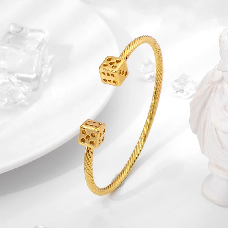 Nigeria Trendy Jewelries 2022 Bracelets for Women Jewelry Bracelet Charms Wholesale