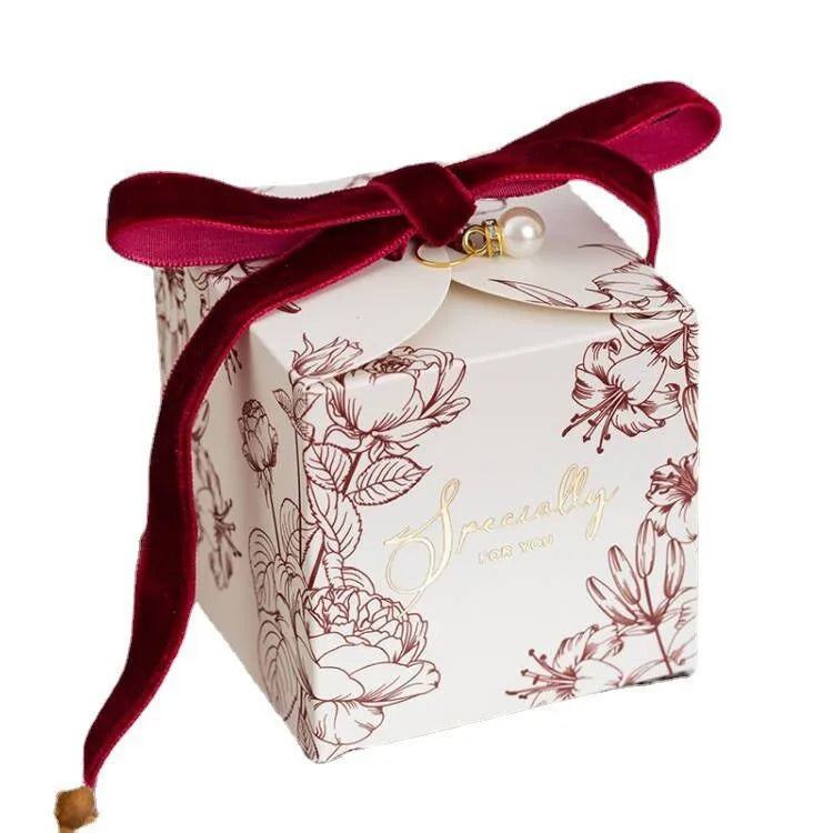 Chinese Manufacturers Small 6.5*6.5*6.5cm Wholesale Yiwu Suppliers Cheap square Empty Souvenir Guest Gift Box for Indian Wedding