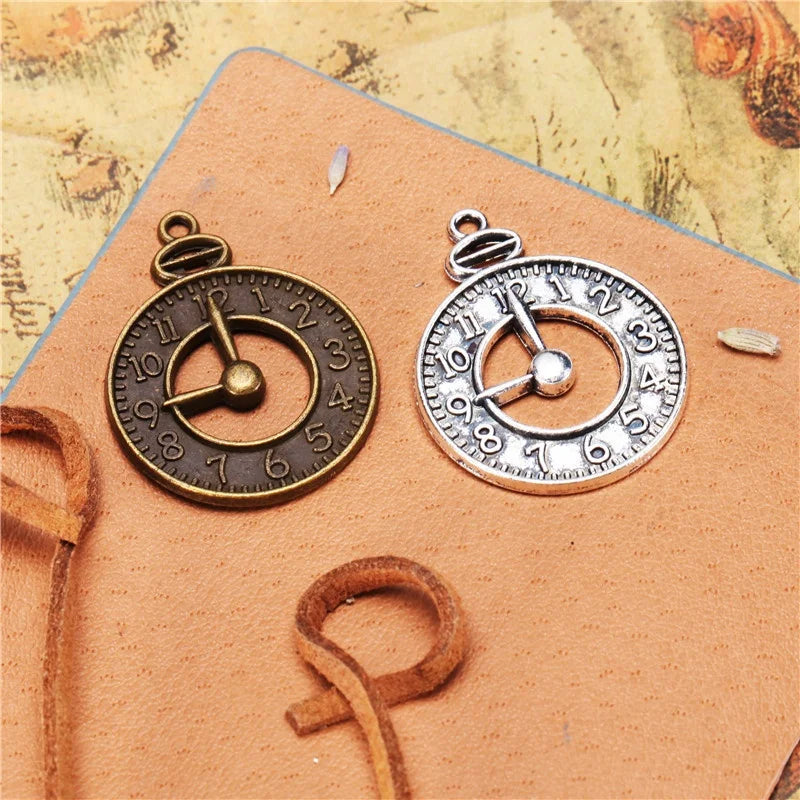 Openwork Numbered Clock Charm Zinc Alloy Dial with Hands for Steampunk Scrapbook Embellishment MegaBDM