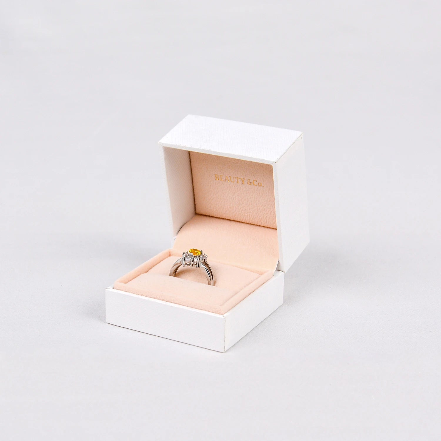 High-End Customized Square Straight-Edge Right-Angle Jewelry Box Made of Velvet Paper Plastic Materials for Necklaces Bangles