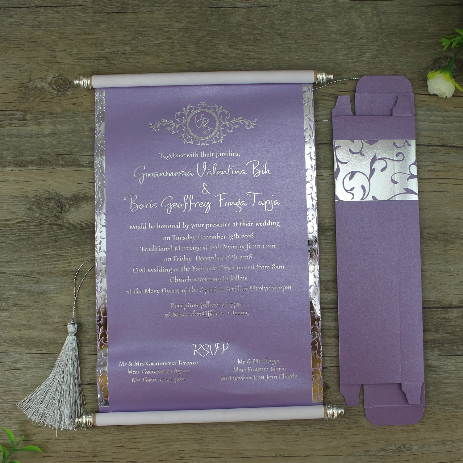 Newest Royal Purple Paper Scroll Wedding Invitation Cards in China