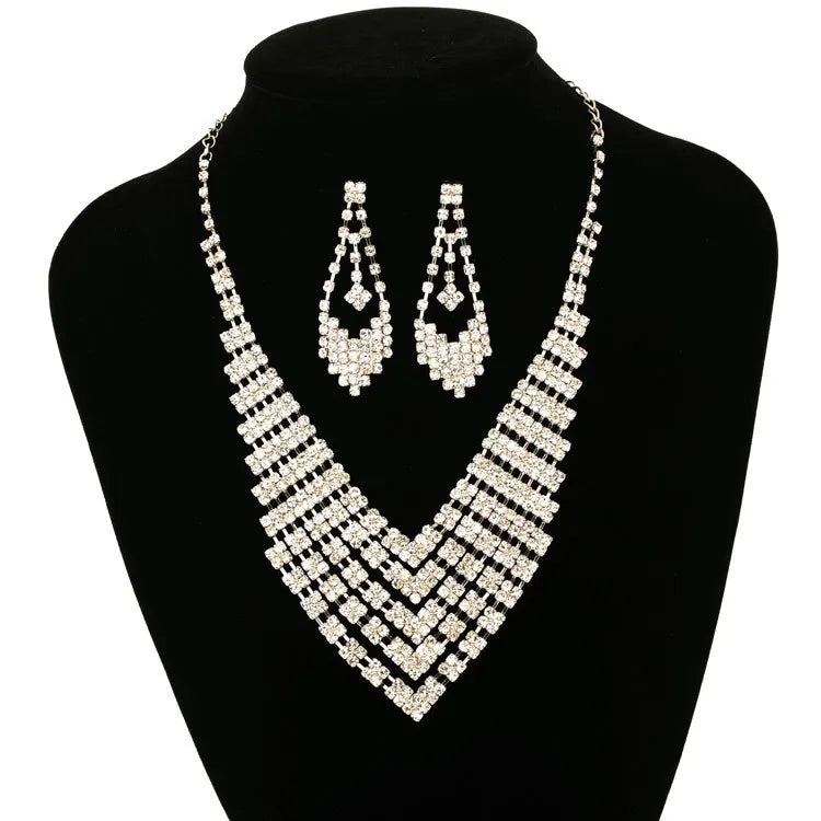 Vintage Style Women's Jewelry Set Fashionable Crystal Glass Stones and Diamond Necklace for Weddings and Parties
