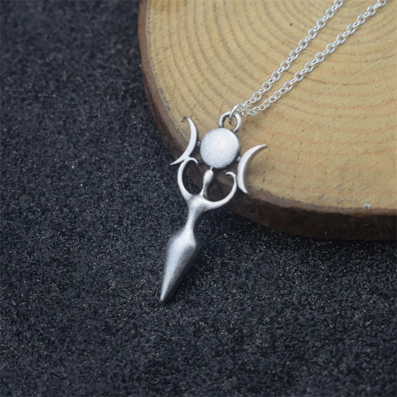 Witchcraft Amulet Wiccan Jewelry Triple Moon Goddess Pendant Necklace