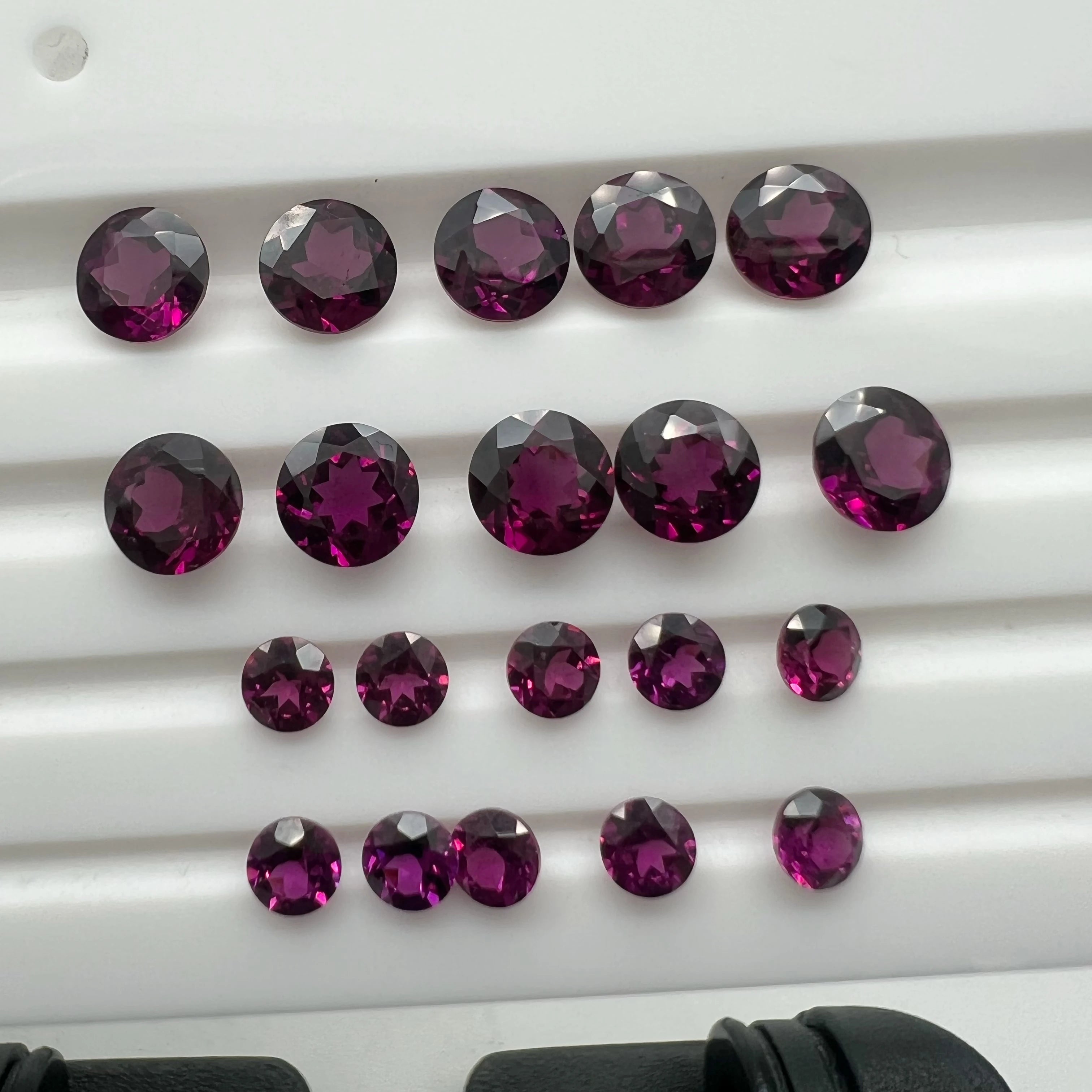 Round 4.mm -10.0mm Genuine Gemstone Eye-clean Quality Natural Rhodolite
