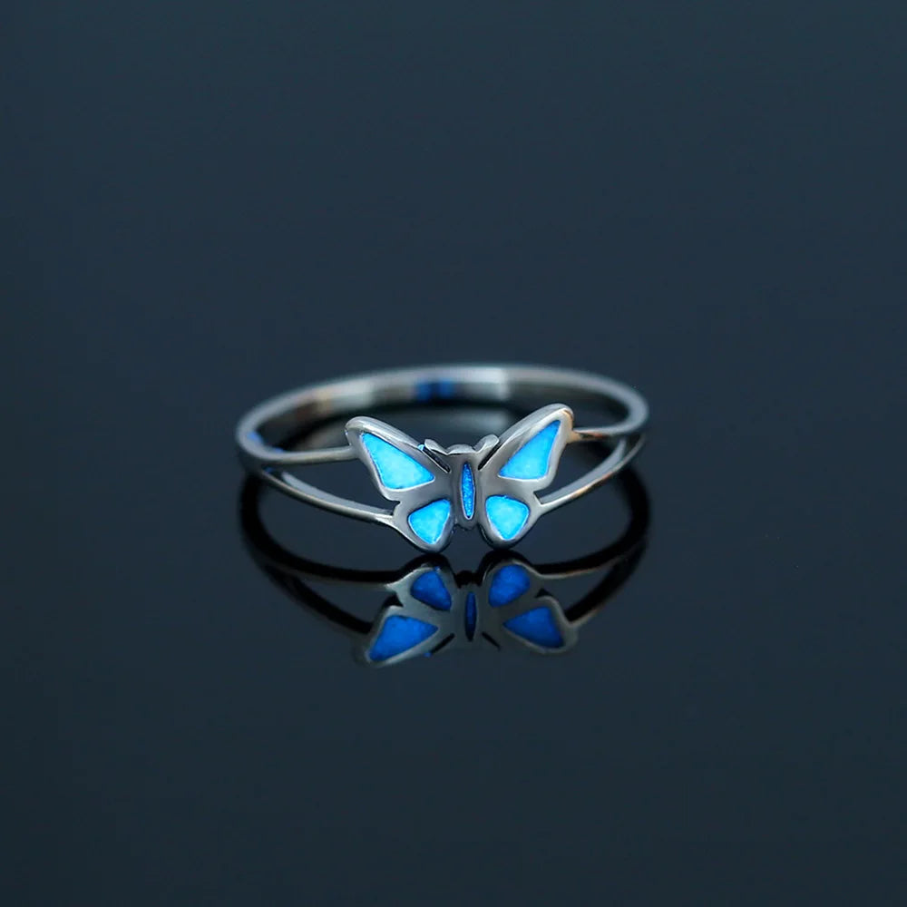 2022 New Trendy Love Butterfly Glow in the Dark Fashion Vintage Punk Noctilucent Butterflies Luminous Ring for Party