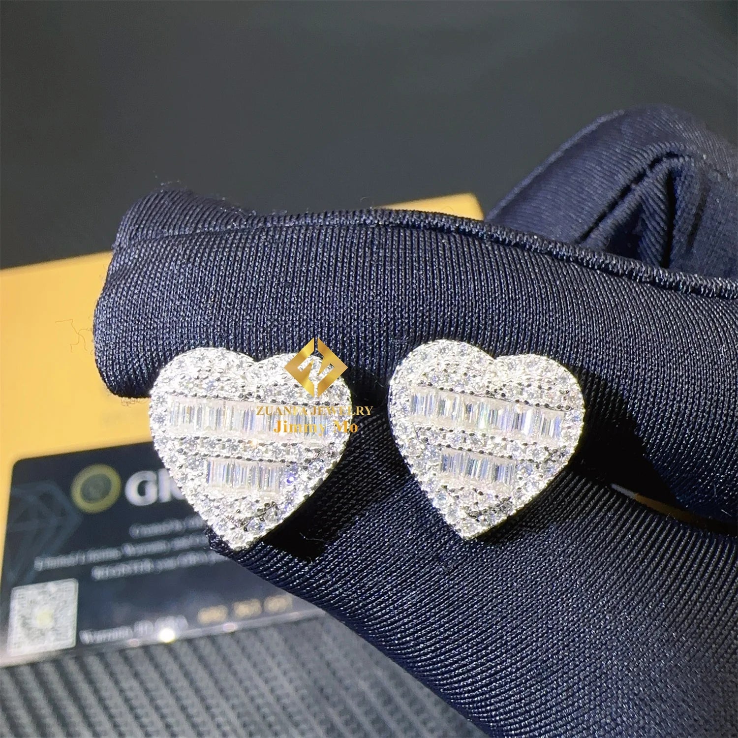 Wholesale Price Hip Hop Iced Out Style Earrings Jewelry 925 Silver Heart VVS1 Baguette Moissanite Diamond Stud Earrings Man Gift