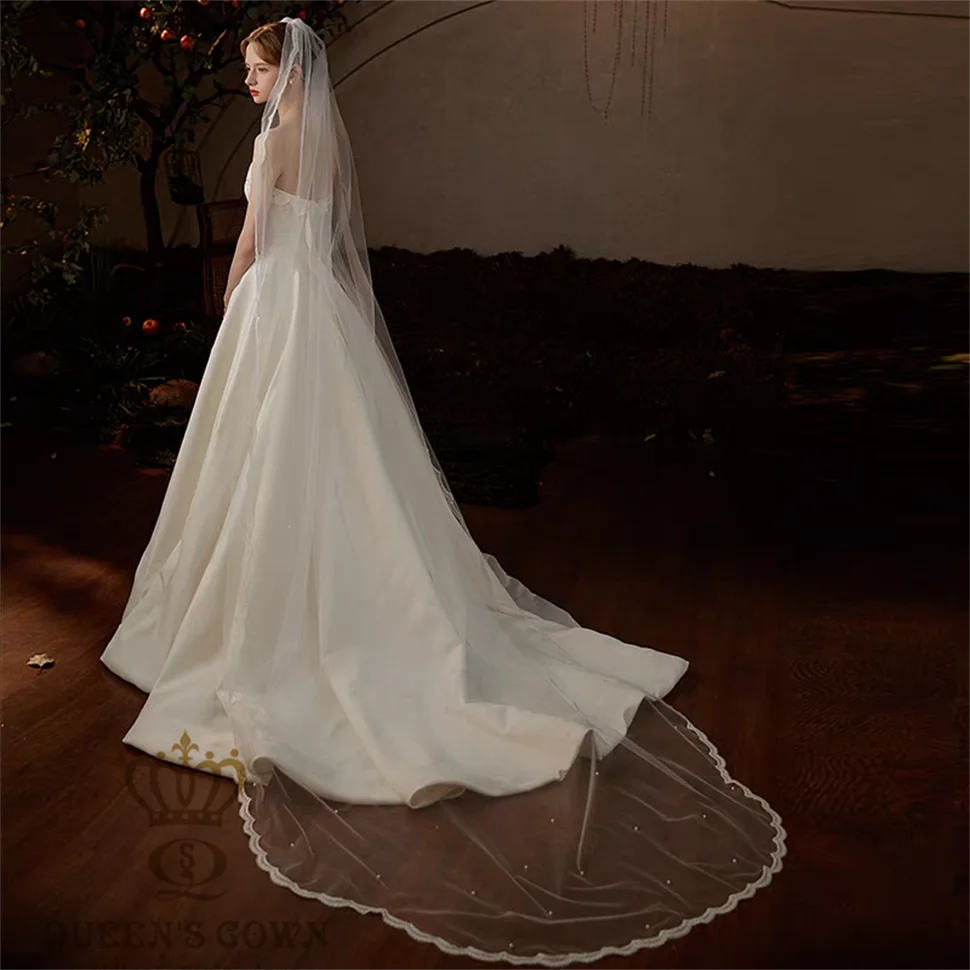QUEENSGOWN Simple Elegant Bridal Veil With Embroidered Edge Unique Train With Pearls Wedding Dress Accessories