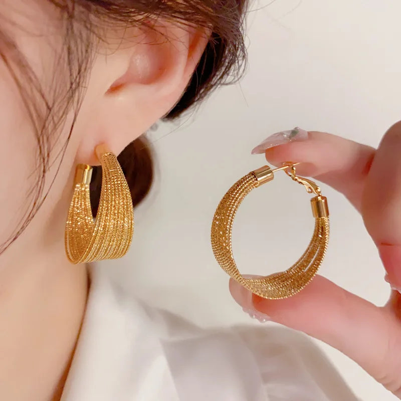 GT Hot Sale 14k Gold Plated 925 Sterling Silver Needle Chunky Hoop Opening Circle Earrings