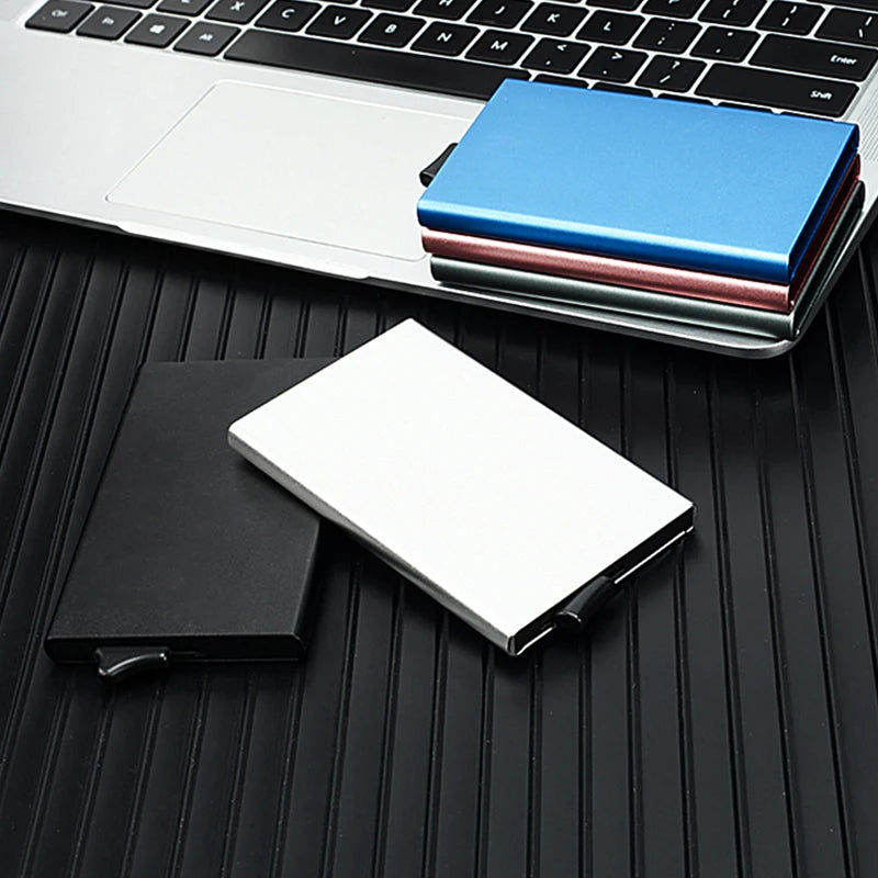 Custom Logo Aluminum Minimalist Smart for up RFID Credit Card Holder with No Closure for Men 5 Cards+ Capacity