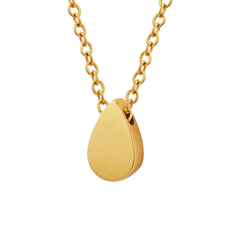 Stainless Steel Gold-plated Hook Chains Pendant Necklace for Unisex Simple and Unique Design with a Sense of Luxury