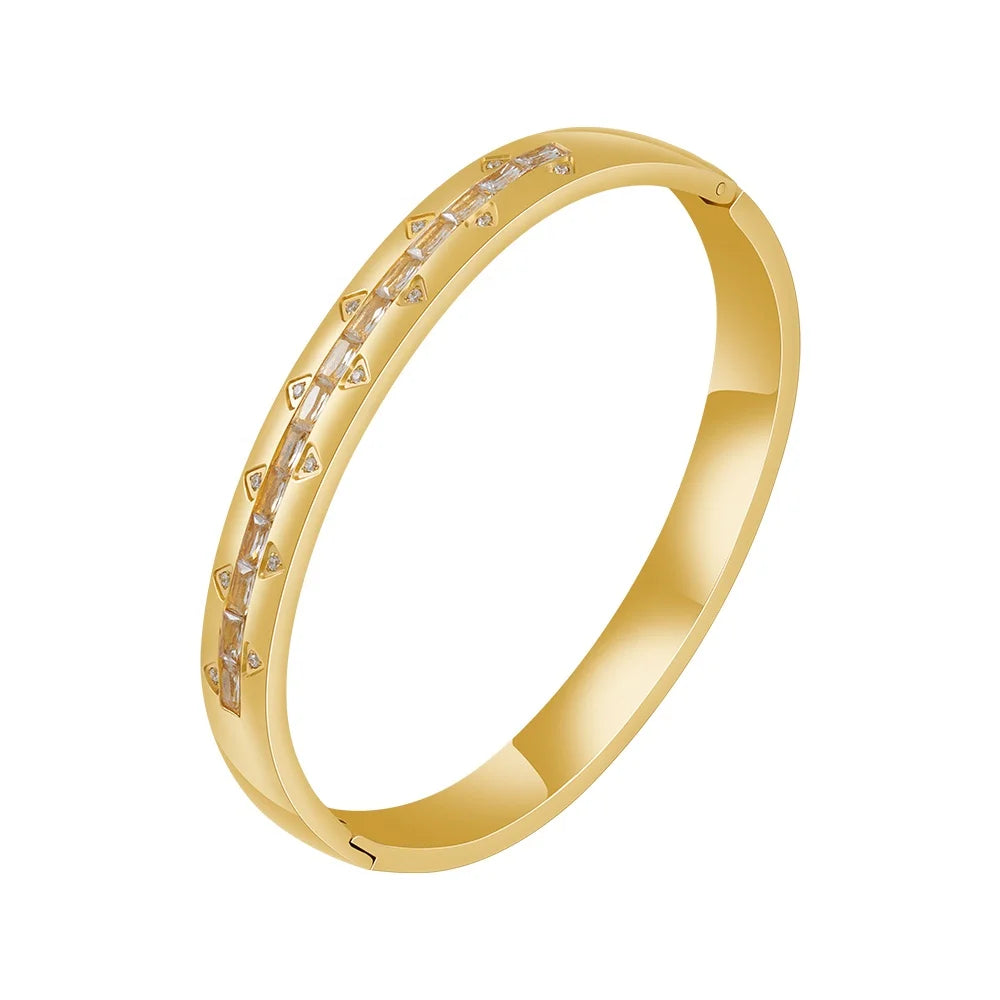 Latest 18K Gold Plated Stainless Steel Jewelry Geometric Triangle Zircon Bangle Trendy for Women Accessories Bracelet B232364