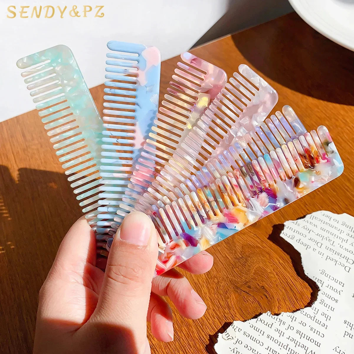 2022 New Arrival Fashion Retro Acetate Hair Comb Bedroom Use Anti-static Hairdressing Simplicity Long Combs Beauty Hair