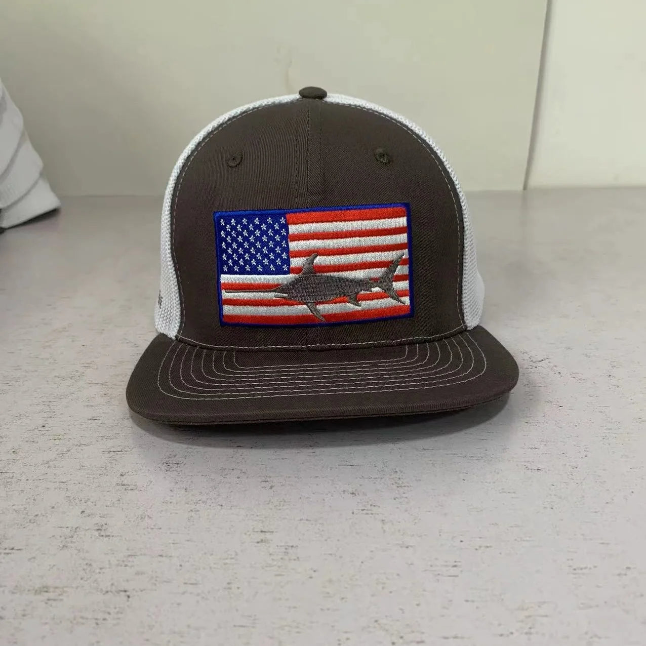 Promotional Trucker Caps Printing LOGO Front 100% Cotton Material Back Mesh Snapback Trucker Cap with Flat Brim