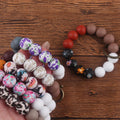 2025 New Silicone Bead Wristlet Bangle Colorful Bracelet Purse Keychain with Acrylic Flower Charm Men Women Couple Gift