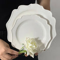 Wholesale Ins French Retro Lace Edge Ceramic Breakfast Dessert Cake Plate Cheap White Ceramic Plate