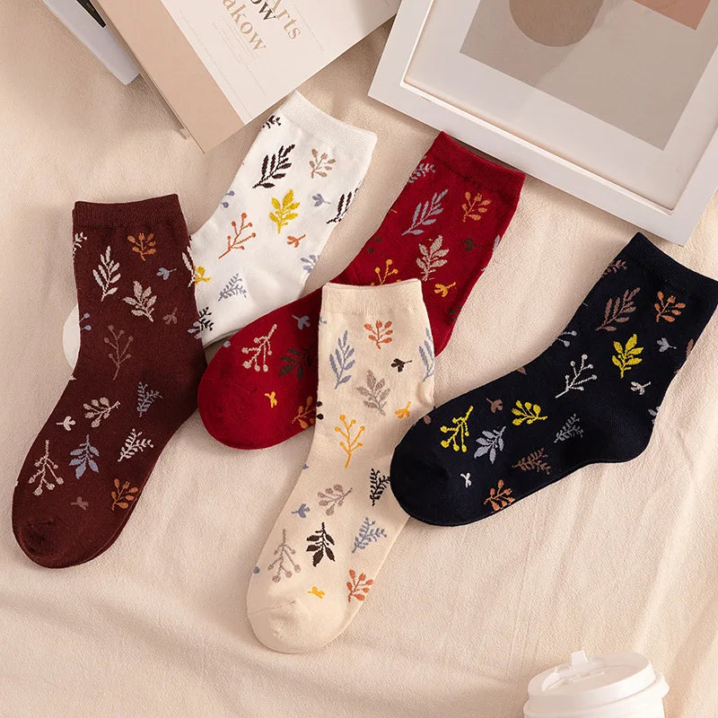 Japan Autumn Art Classic Full of Leaf Socks Fashion Cotton Crew Socks for Female