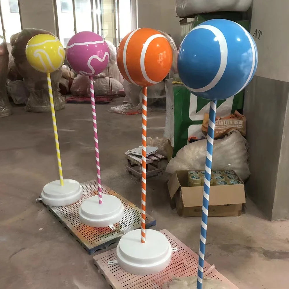 Life Size Pop Art Giant Candy Lollipop Sculptures Resin Candy Large Fiberglass Candy Props Sculpture Giant Lollipop for Xmas