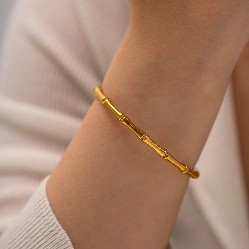 New Waterproof 18k Gold Plated Stainless Steel Jewelry Party Gift Twist Pave Opening Nature Stone Bracelet