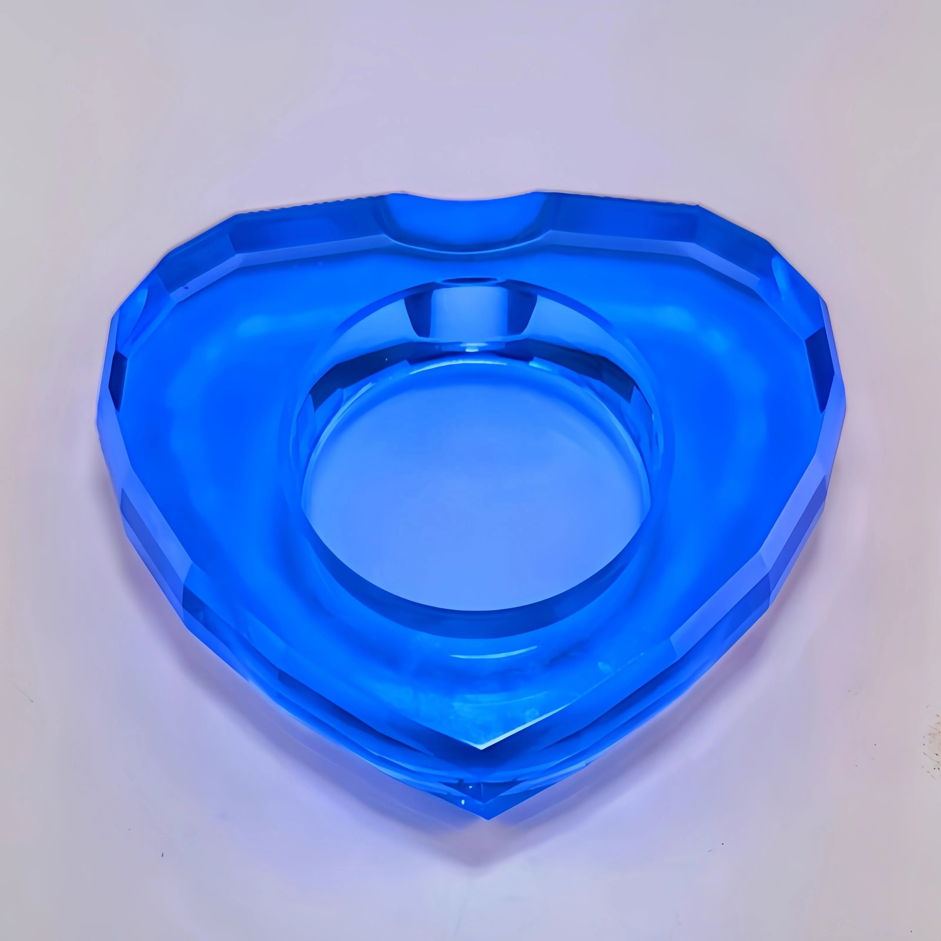 Custom Design Logo  Smoking Accessories Glass Heart  Ashtray Office Cartoon Pattern Glass Cigar Ashtrays
