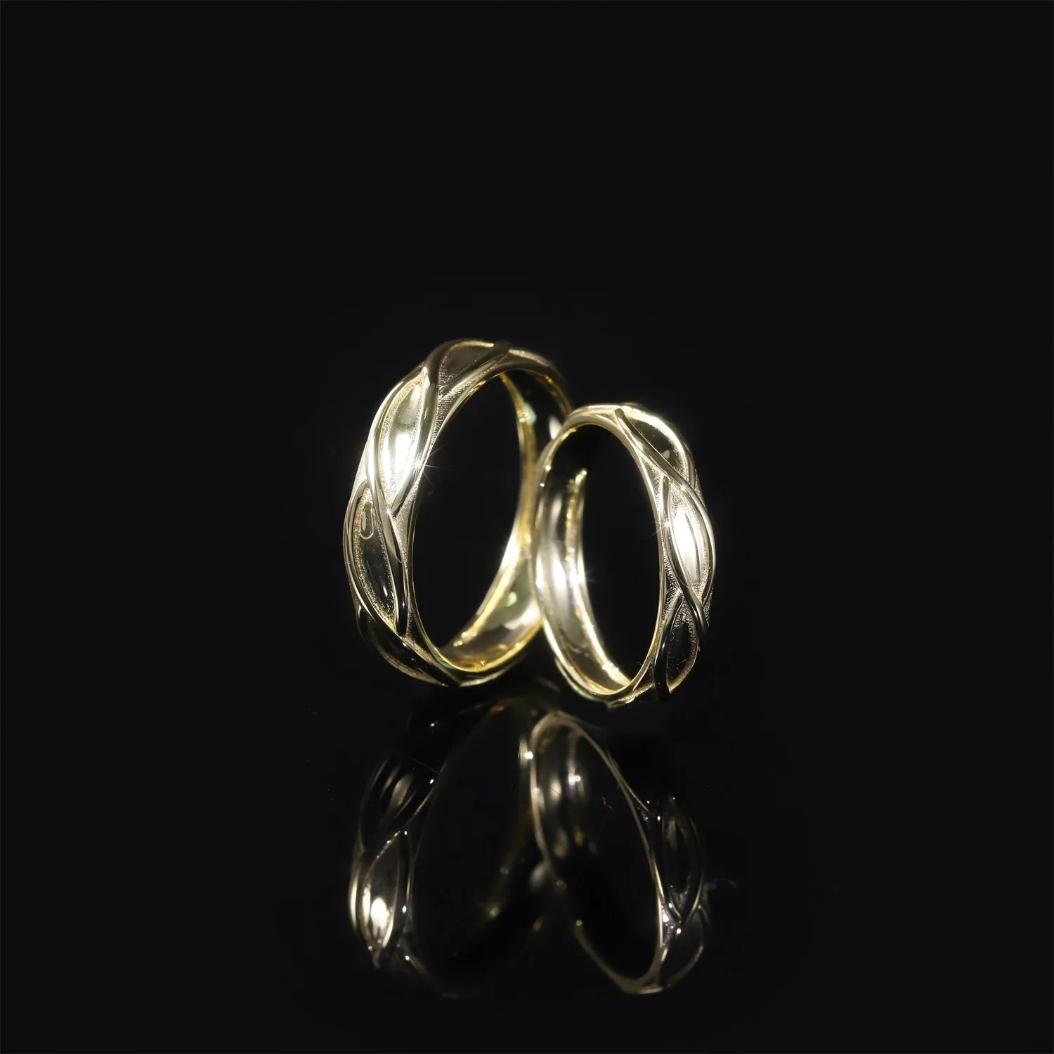Abiding Water Wave Twisted Couple Ring Silver Intertwined Wedding Couple Ring 14K Gold Plated 925 Silver Plain Couple Ring
