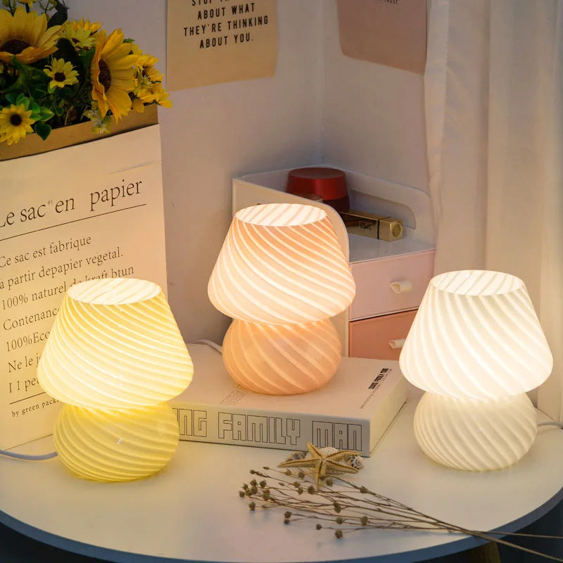 Factory Direct  Vintage Translucent Striped Bedside Table Lamp Mushroom Glass Lamp for Home Hotel Living Room Bedroom