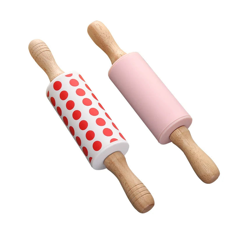 Christmas Wooden Rolling Pin for Kids Eco-Friendly Flower Pattern Baking Tool Qingzhu Bq-082