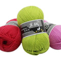 Medium Gauge Dyed Wool Blended Knitting Crafting Yarn High Tenacity and Anti-Static for Weaving