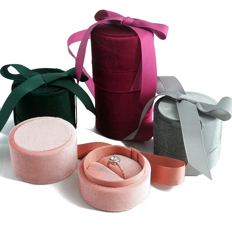 5.8*5.8*5.3cm High End Velvet Necklace Ring Gift Jewelry Box Luxury Small Engagement Earrings Packaging Boxes with Ribbon