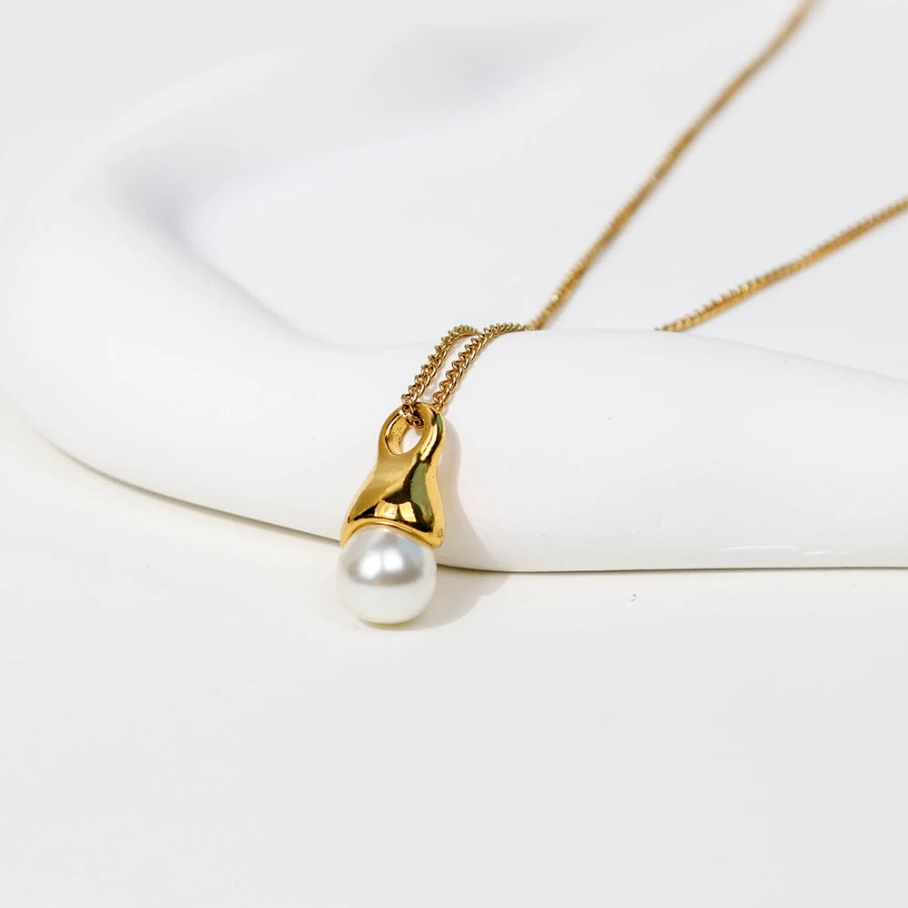 Chris April Fashion PVD Gold Plated 316L Stainless Steel Simple Imitation Pearl Pendant  Necklace