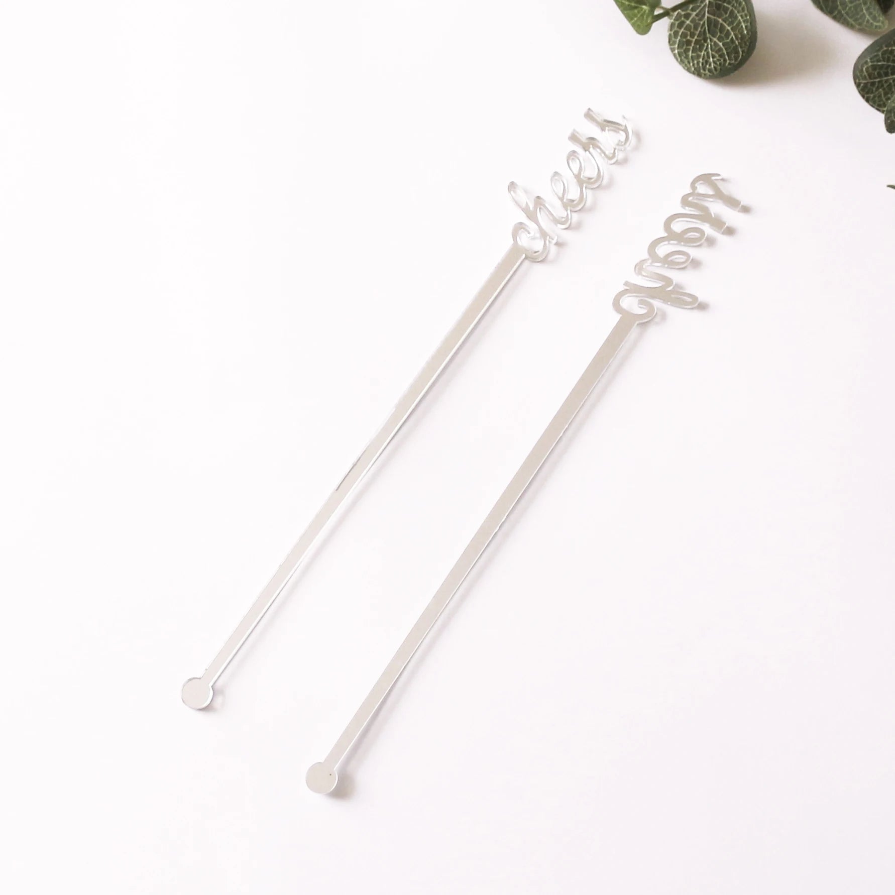 Silver Color Personalized Acrylic Cheers Drink Stirrers and Gold Color Customized Stirrers with "Cheers"