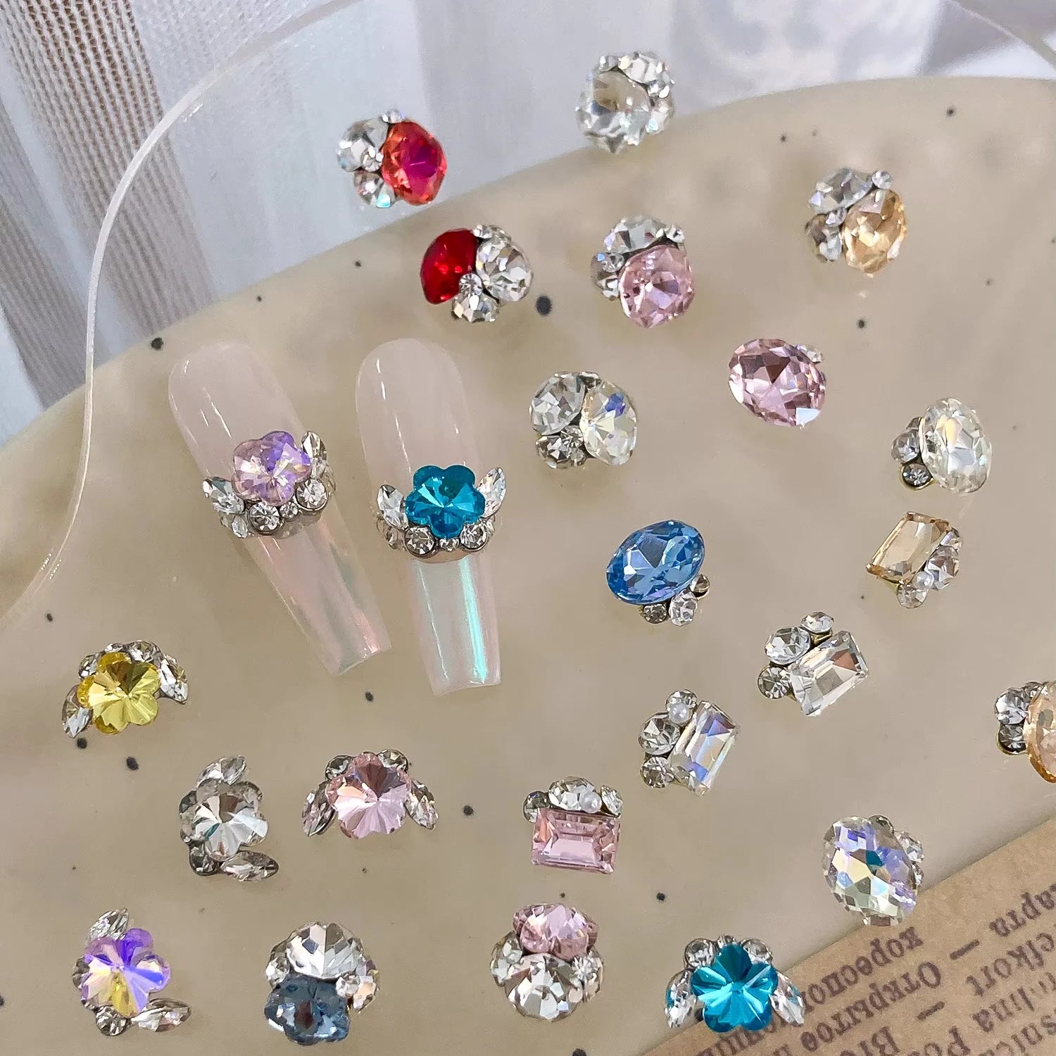 2025 New 3D Nail Art Accessories Wearing Armor Large Mixed Color Diamond Candy Alien Diamond Explosion Flash