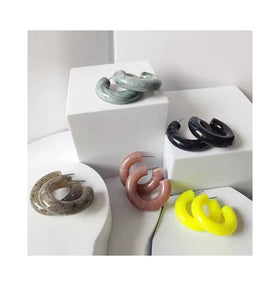 Multicolor Transparent Acrylic Earrings Wholesale Exaggerated Fashion Resin C Shaped Acrylic Earrings for Women