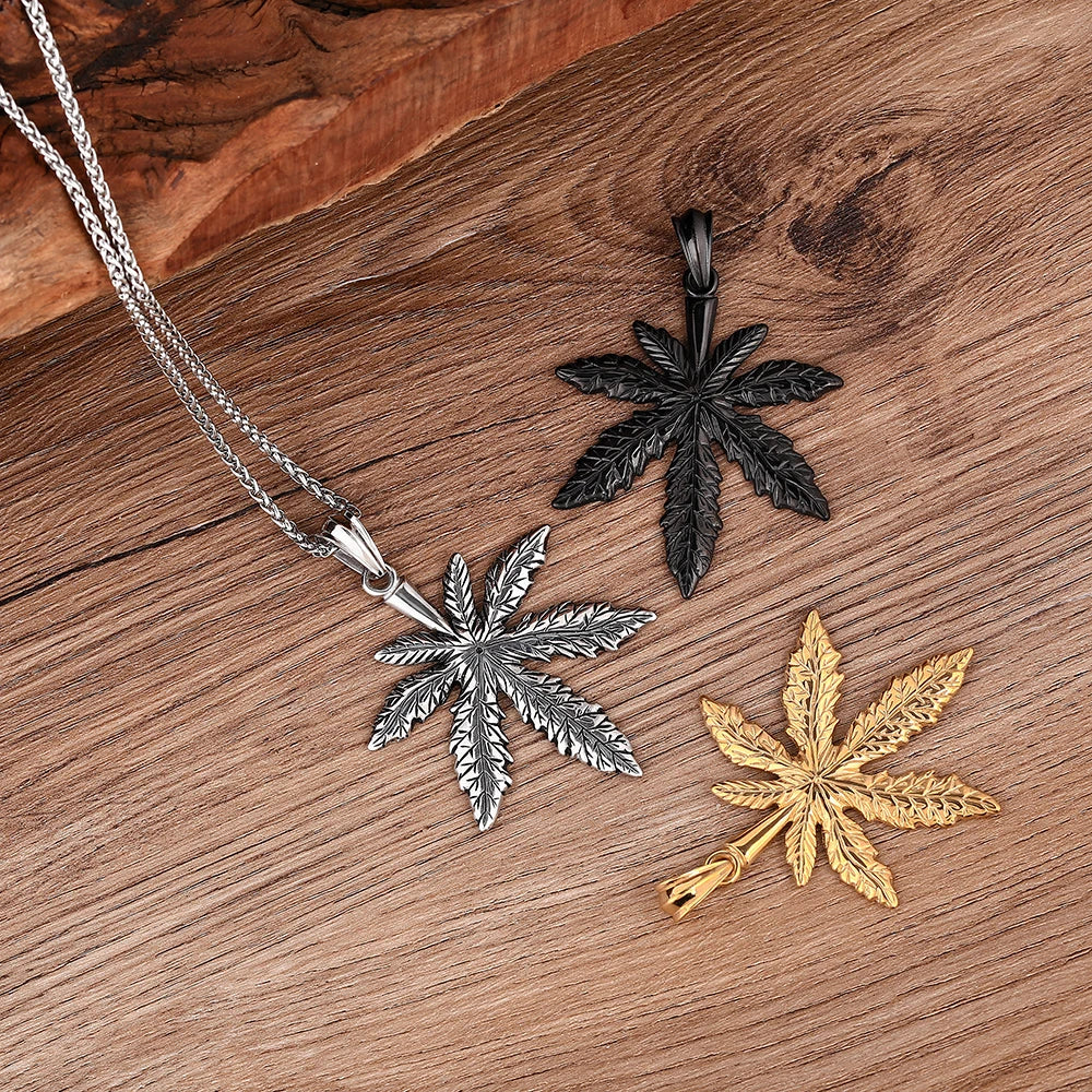 Wholesale Stainless Steel Man Jewelry Fashion Maple Leaf Charm Pendant Man Silver Necklace