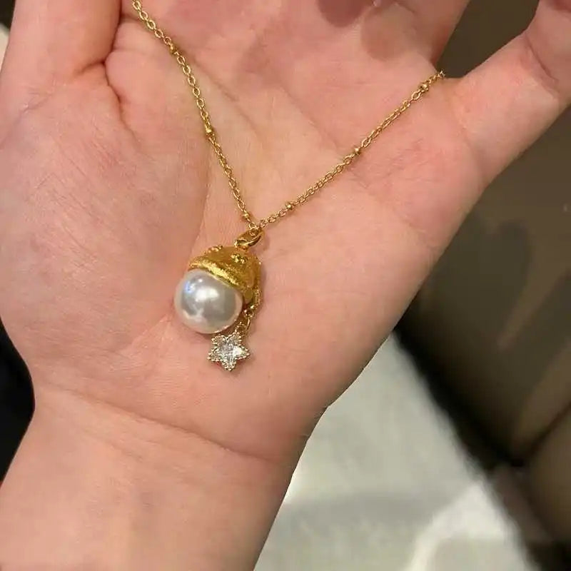 Christmas Gift Cute Christmas Hat Imitation Pearl 10mm 18K Gold Plated Women's Pendant Necklace with Universal Buckle Design