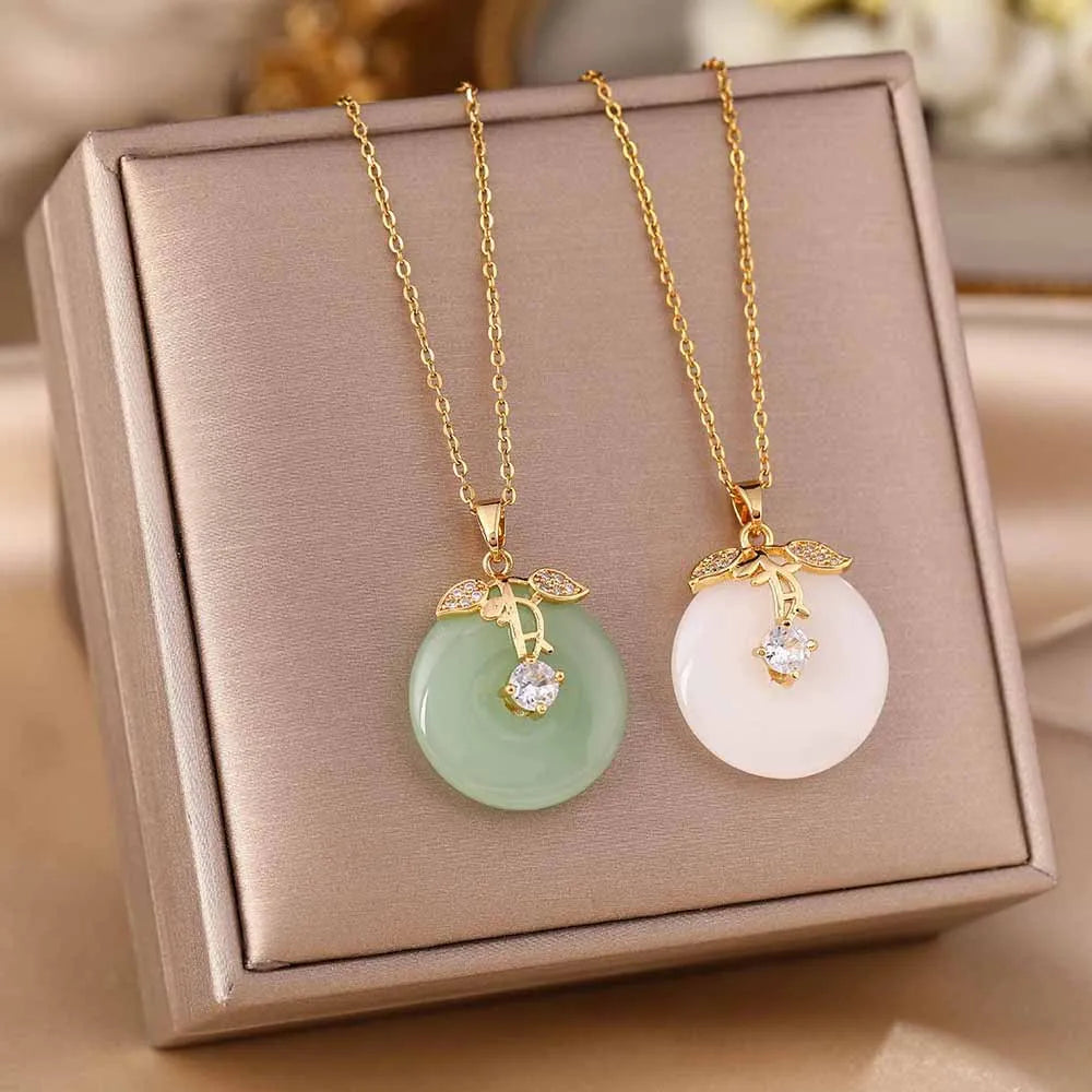 Vintage Jewelry Gold Plated White Green Jade Round Necklace Trendy Stainless Steel Green Jade Pendant Necklace for Girl