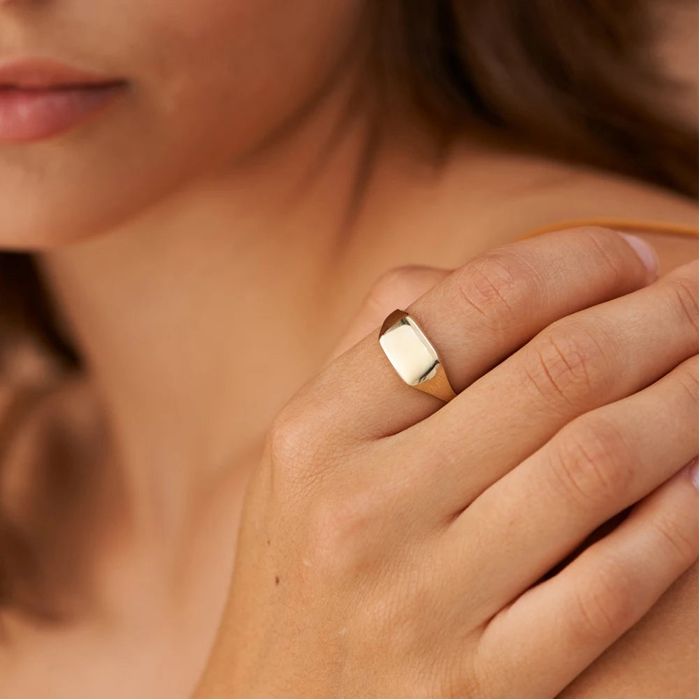 EManco Custom Engraveable Gold Plated Stainless Steel Statement Ring Plain Engraved Logo Square Big Signet Rings