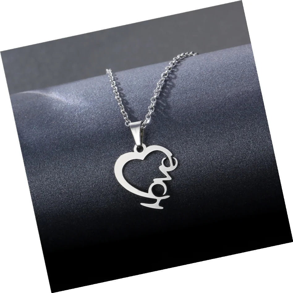 DaiHe Stainless Steel Heart Pendant Peach Heart Chain Necklace Gift for Woman