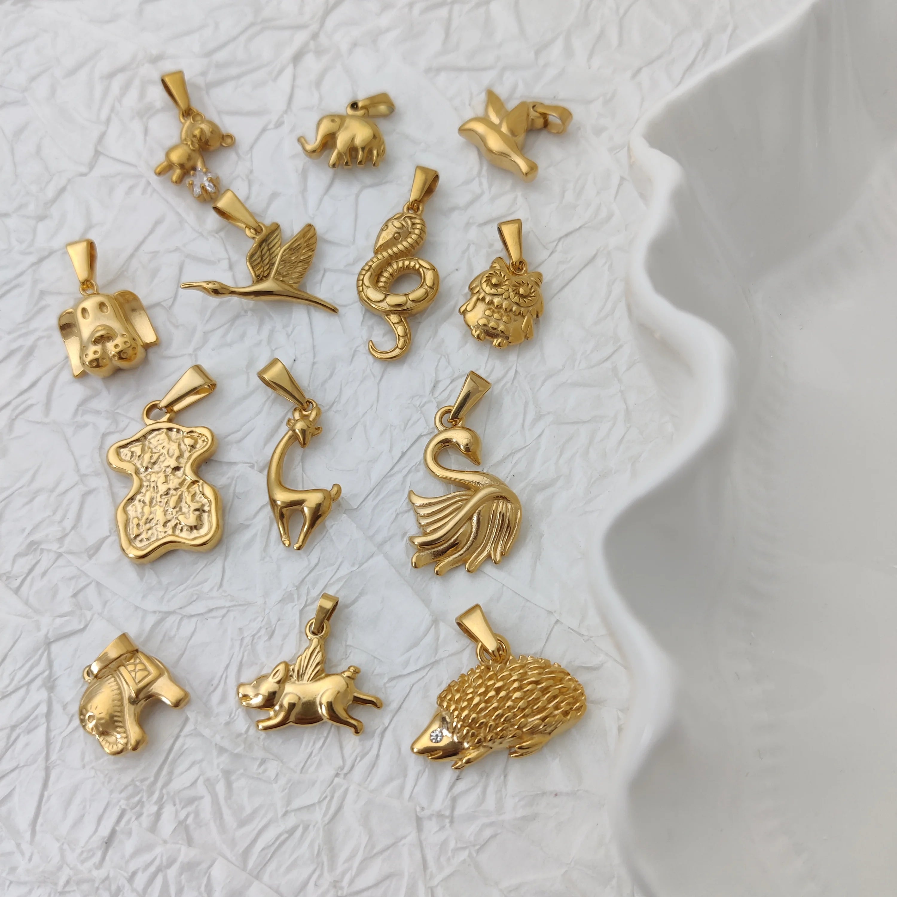 Highly Favored Waterproof Stainless Steel 18K Gold Plated Trendy Animal Pendant for Necklace Jewelry Making MSPC007