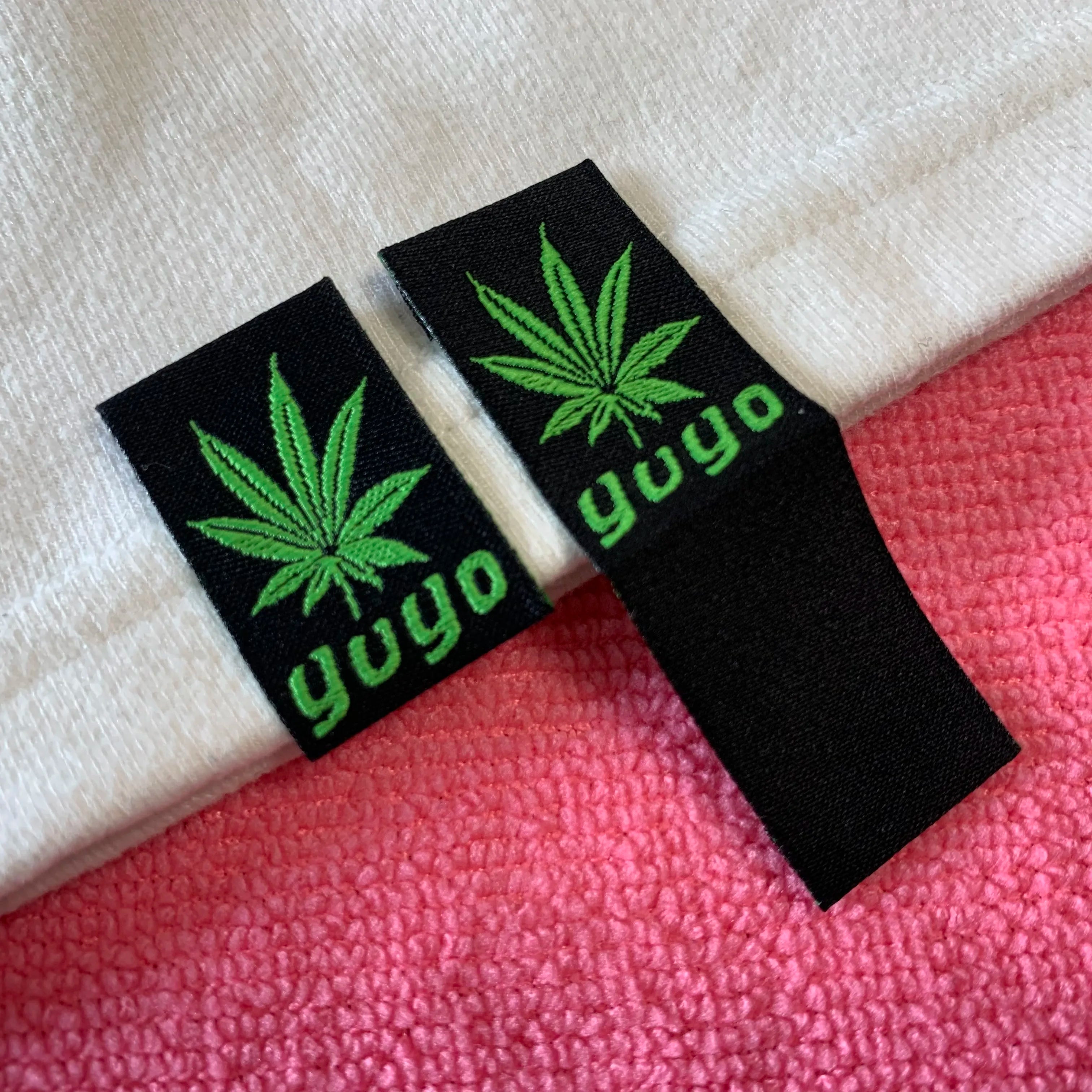 Ultrasonic Cut Brand logo Shirt Cuff Hem Taggreen logo Sewing on Woven Hem Label for Cuff