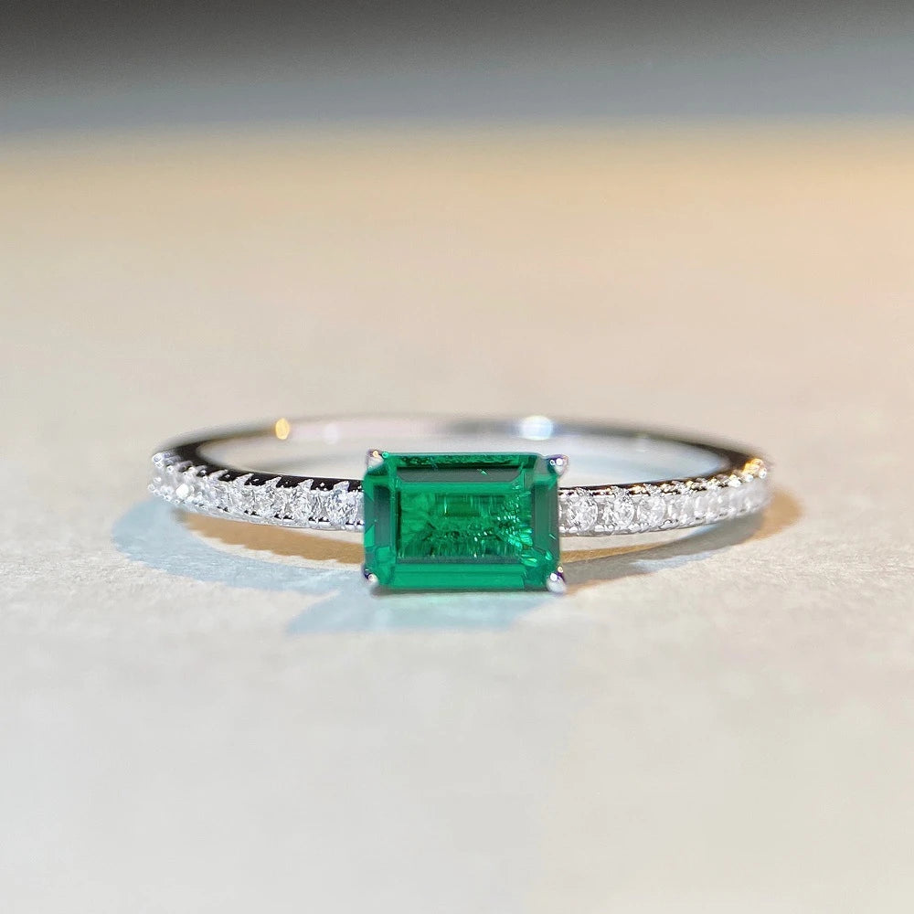 QS661 Luxurious Style Green Diamond Emerald Square Ring S925 Sterling Silver Rings for Women