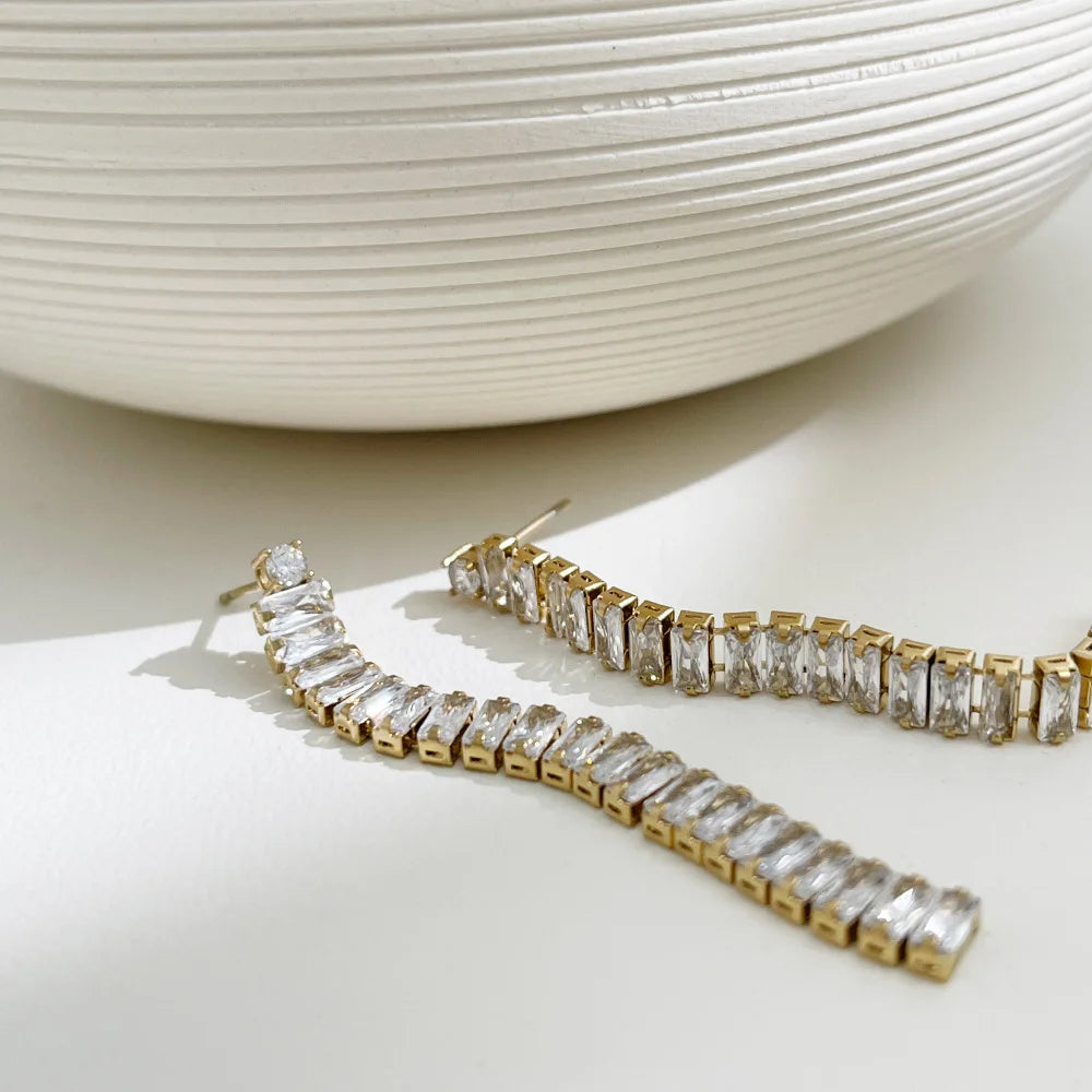 Waterproof Classic Designer Stainless Steel 18K Gold Plated Zircon Diamond Knot Earrings for Women Wedding Party Gift